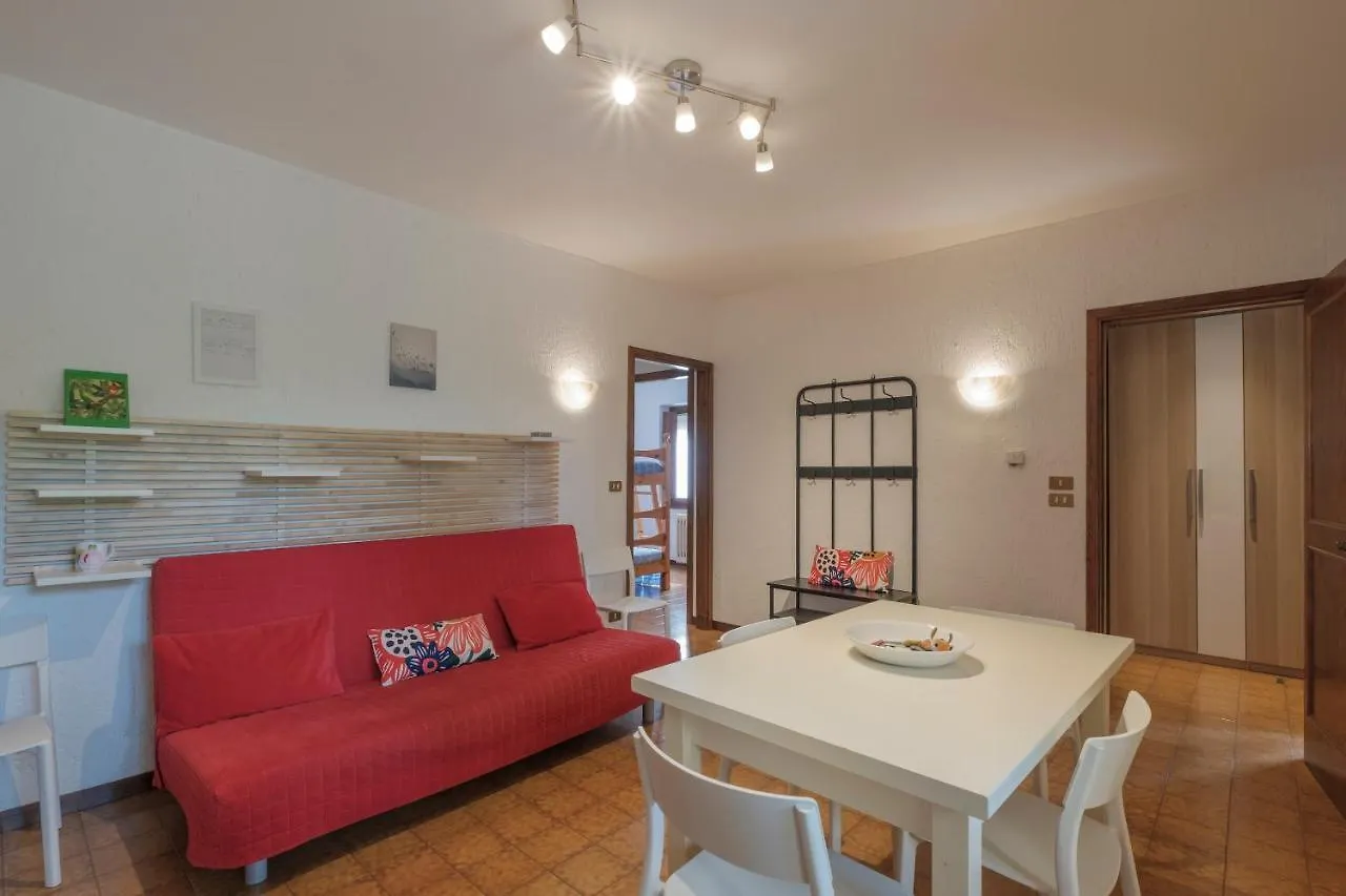 Villa Ida - 2 Bedrooms Apartment With Private Garden Sirmione Olaszország